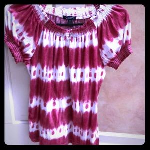 Woman’s Tee by CHAPS. Red/Pink/White. Size M